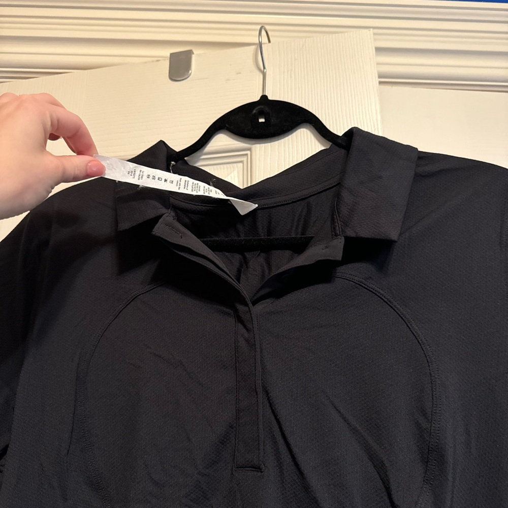Women's Lululemon Golf Tee - Picture 4 of 5